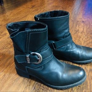 Timberland boots size 6 black color